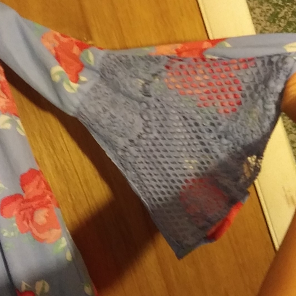 Strapless - Picture 2 of 3